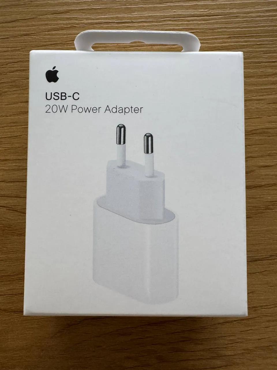 Оригинальная зарядка Apple 20W