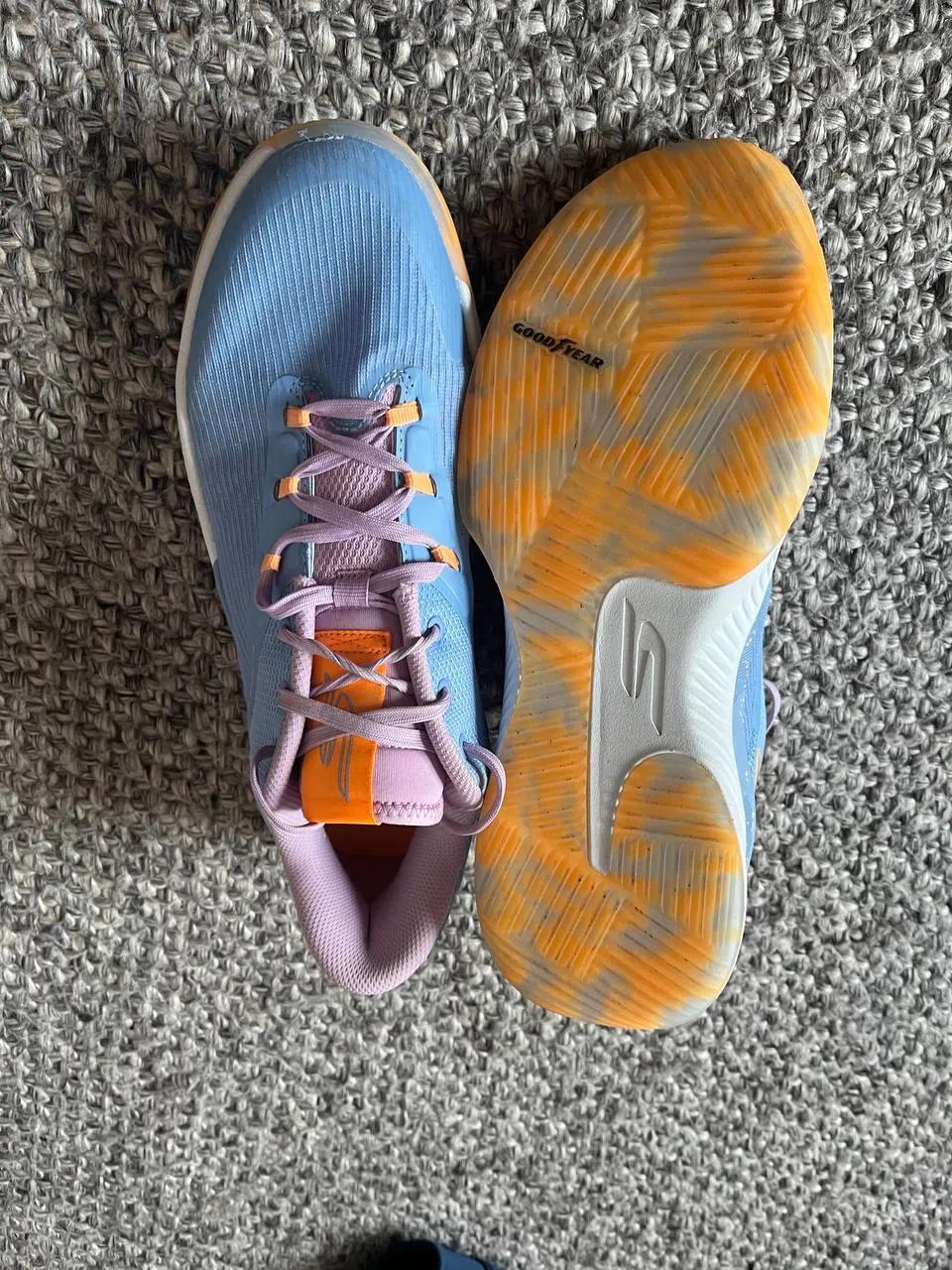 Кроссовки Skechers и adidas размер 45