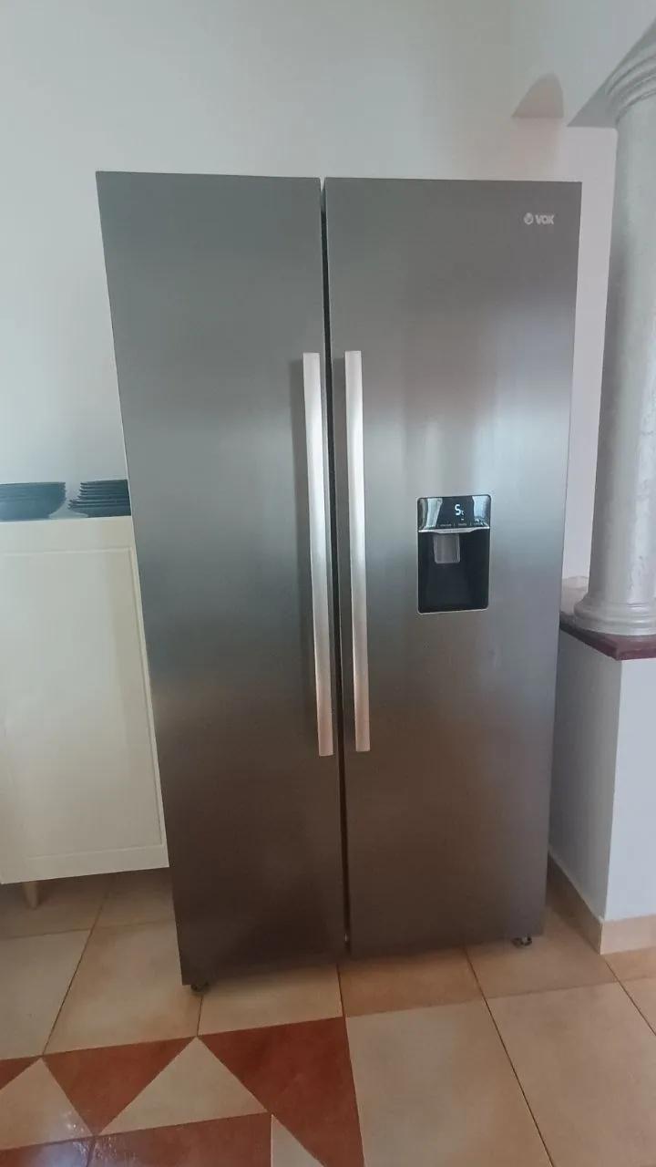 Холодильник Vox SBS 6015IXE