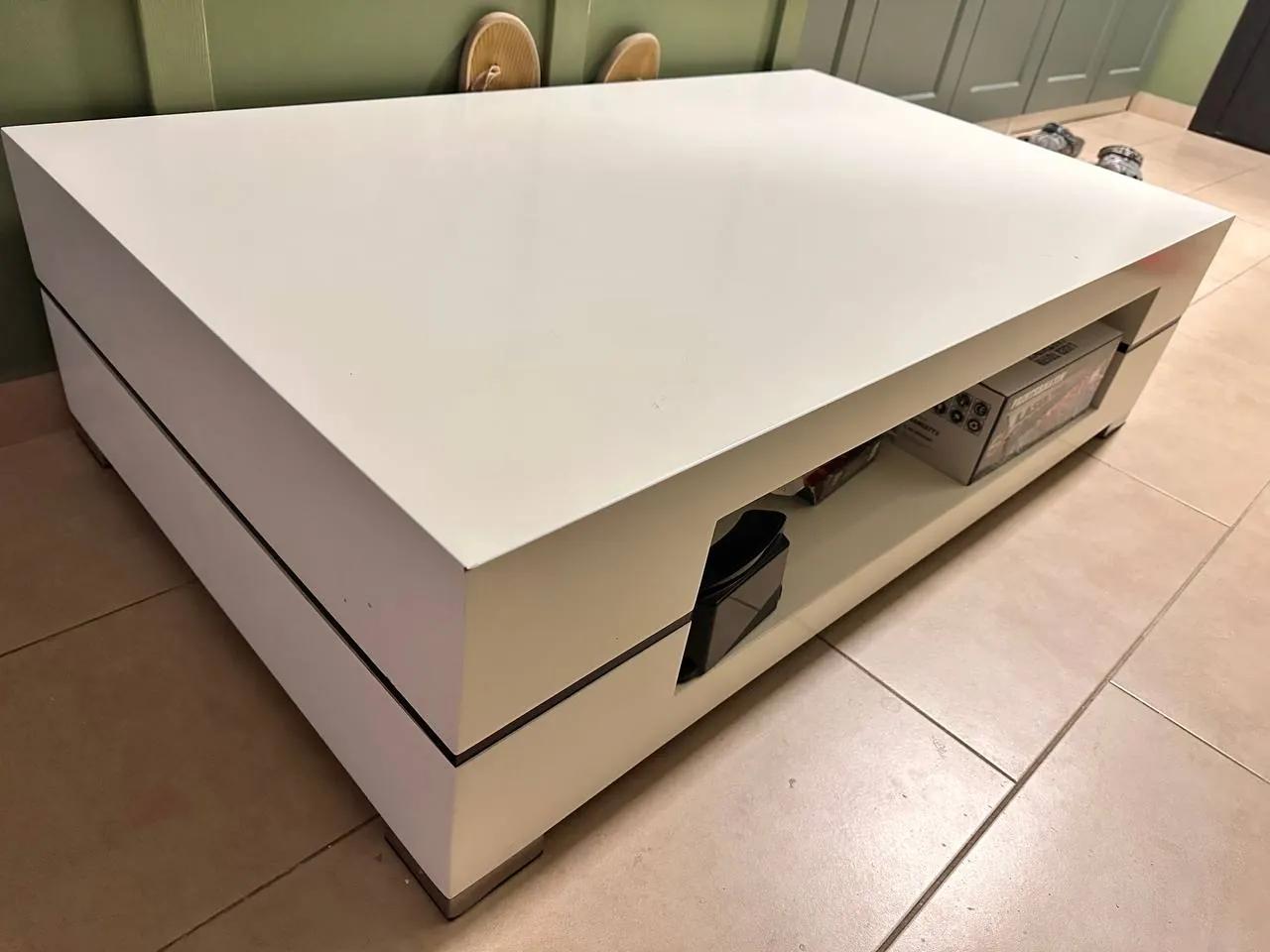 Журнальный стол 70x120 см с отделением для хранения 60 EUR