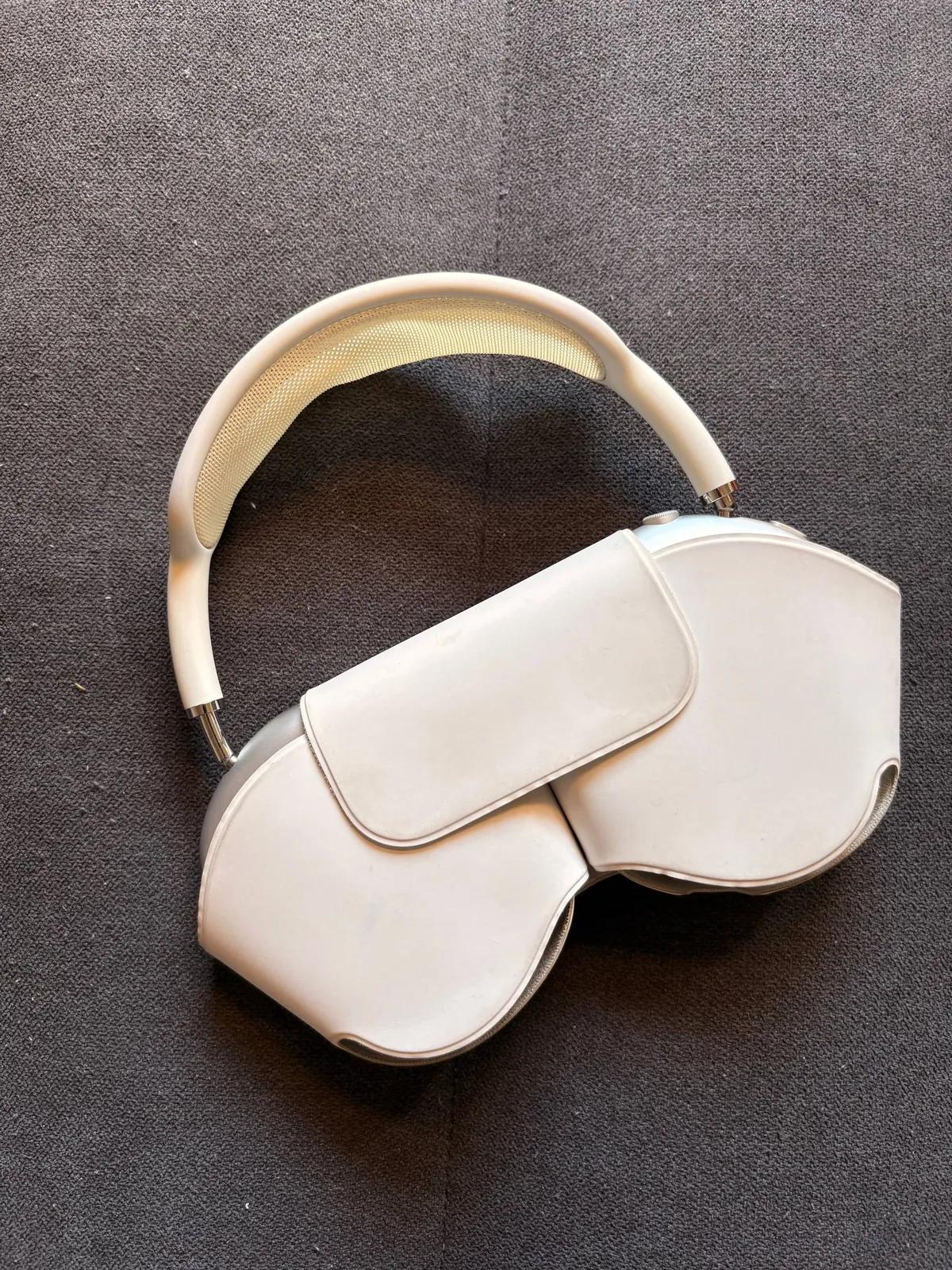 Наушники Apple AirPods Max 1 поколение Lightning