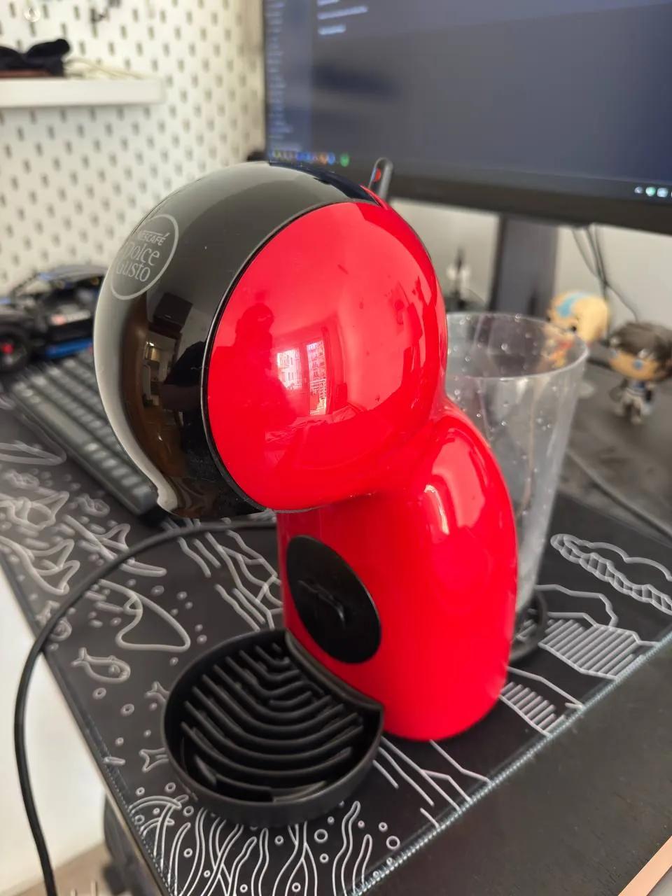 Кофемашина Nescafé Dolce Gusto Piccolo XS капсульная