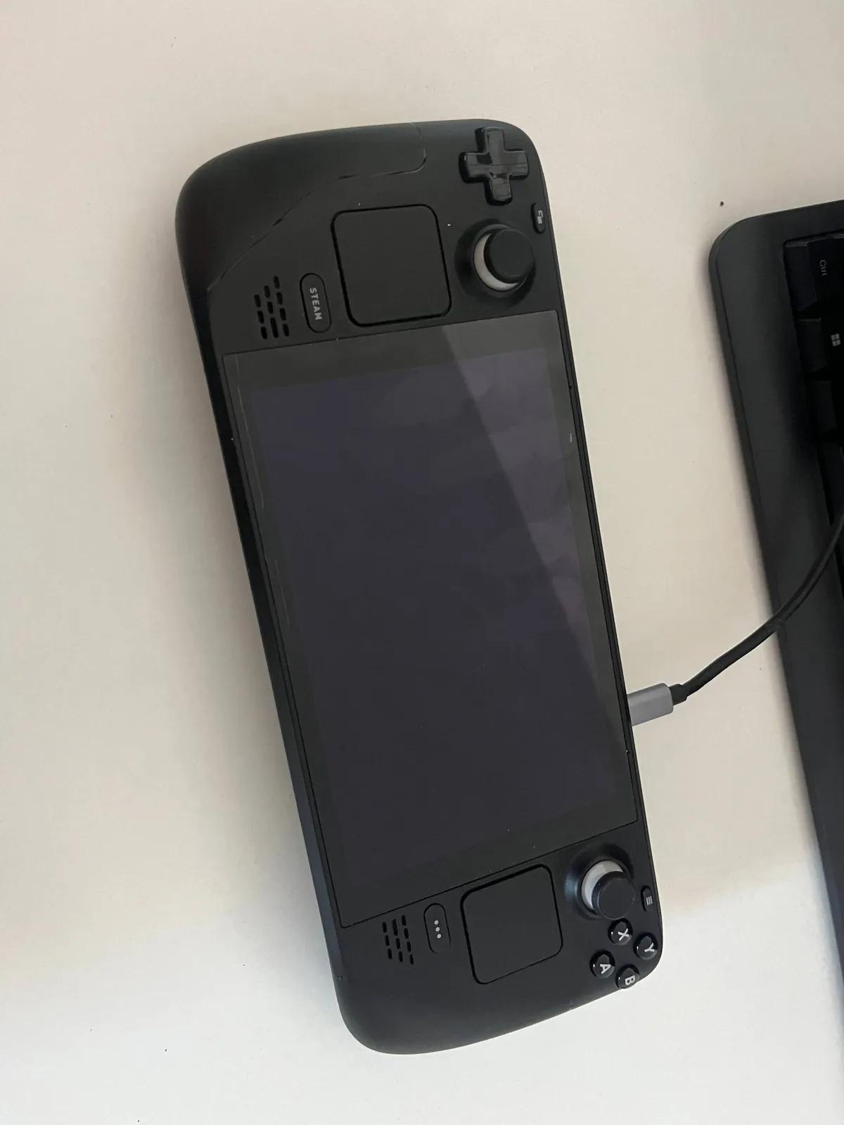 Steam Deck LCD 256GB кейс USB Hub WiFi донгл