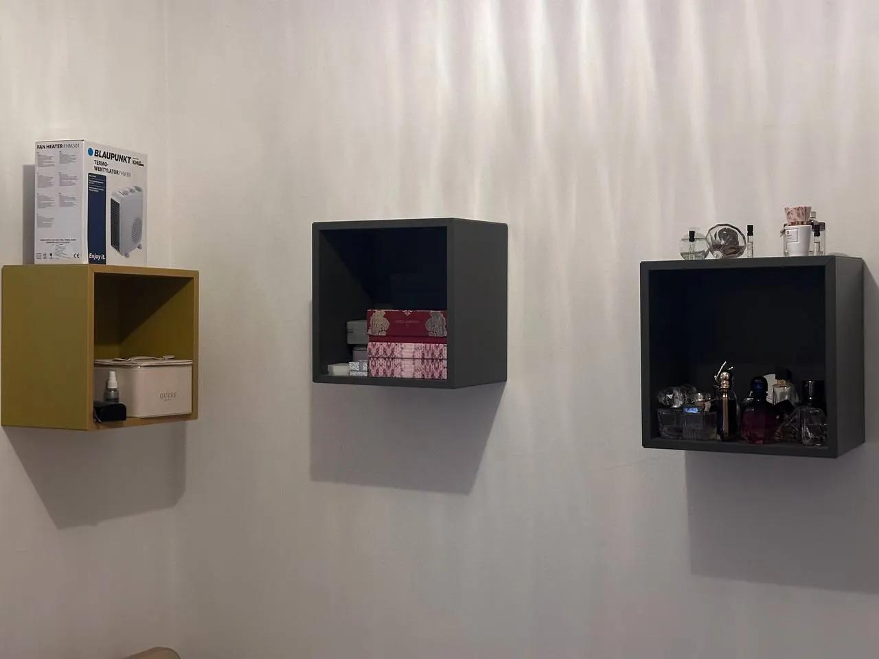Полки IKEA серые и желтая набор 3 шт