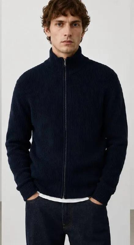 Мужская одежда Massimo Dutti и Zara