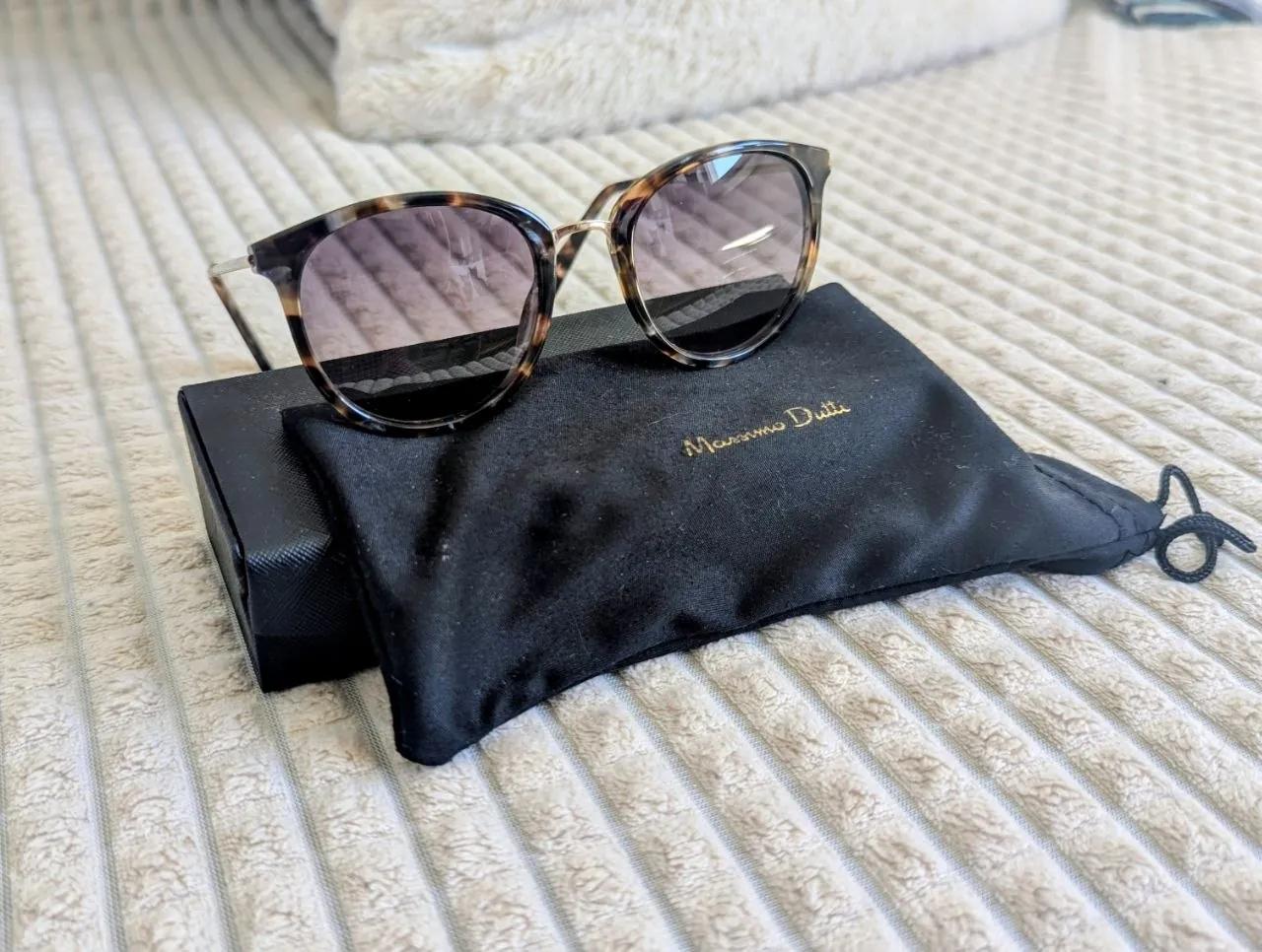 Очки Massimo Dutti с чехлами
