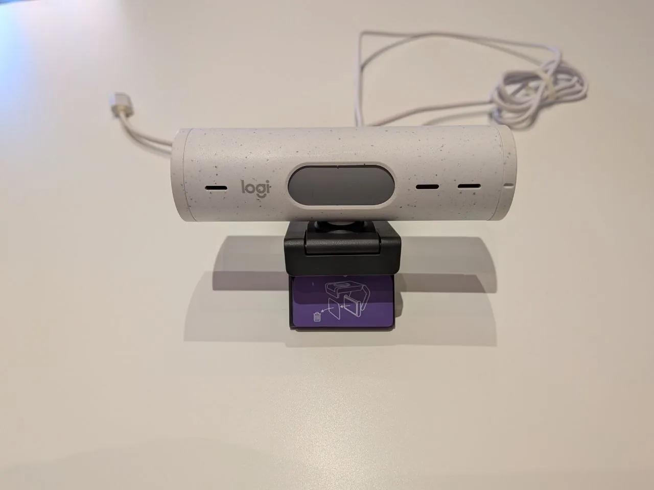 Веб-камера Logitech Brio 500 белая