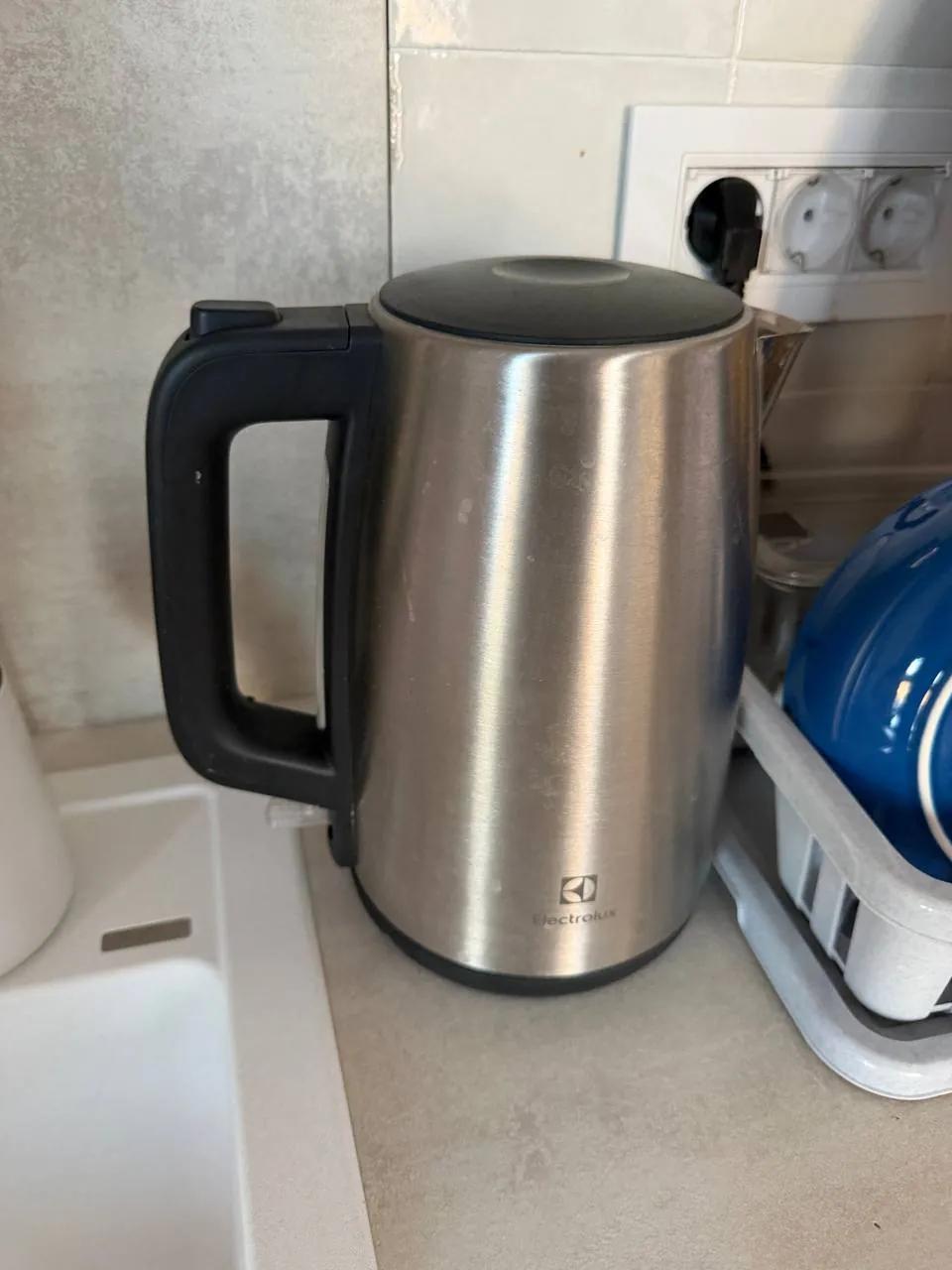 Чайник Electrolux