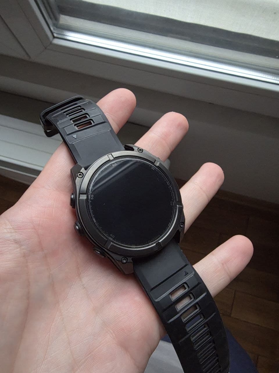 Часы Garmin Fenix 8