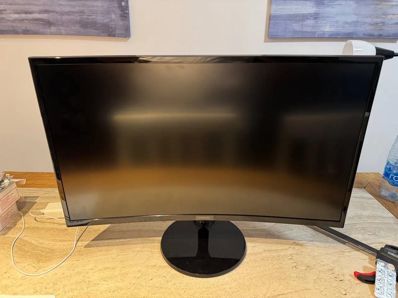 Монитор Samsung 27" Curved 75Hz S27C360EAU