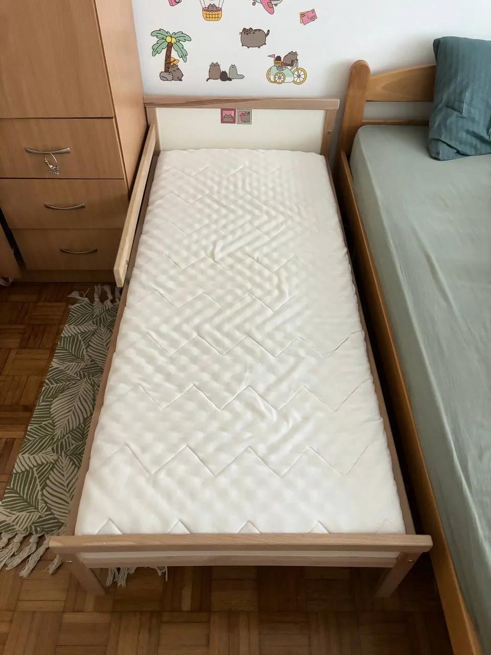 Кровать и матрас IKEA SNIGLAR