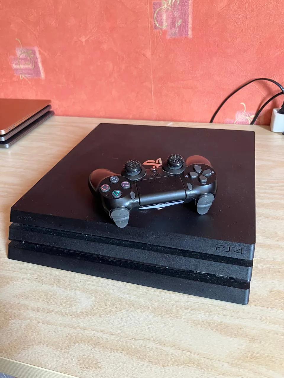 PS4 Pro 1TB MacBook Pro M2 и MacBook Pro Intel 13 дюймов