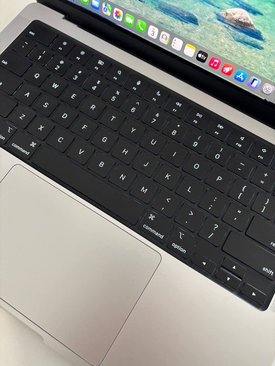 Продаю Macbook Pro M4 Pro