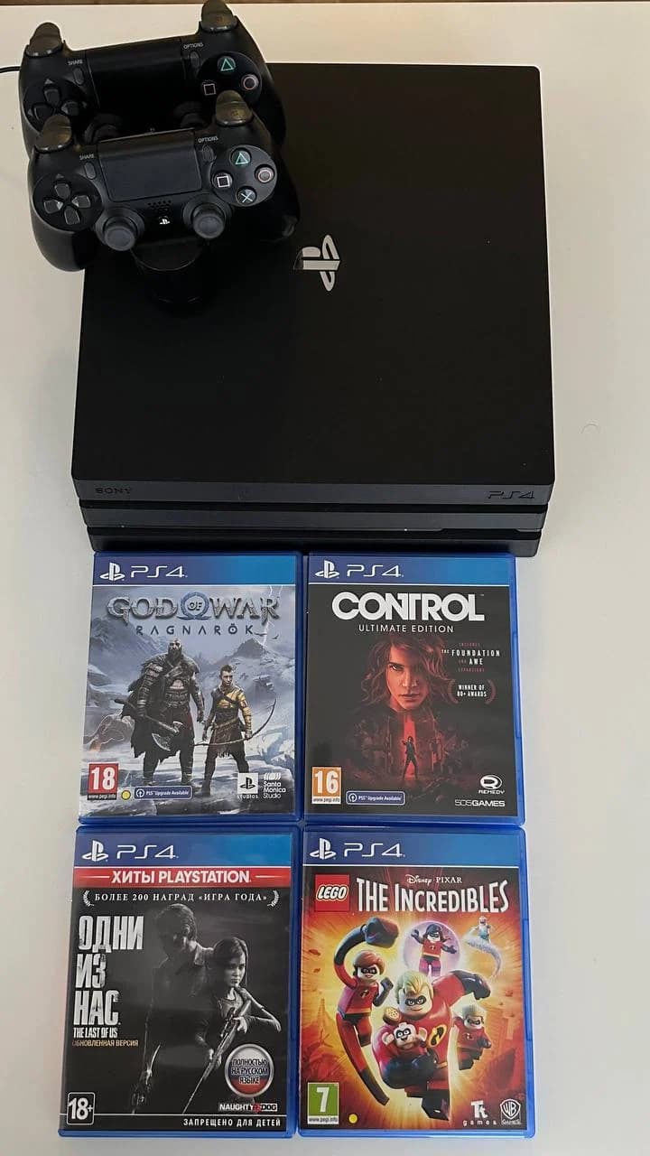 Продаю PS4 Pro 1 ТБ