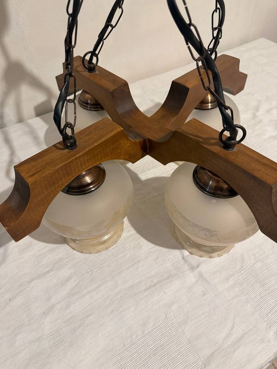 Потолочная люстра в стиле mid-century