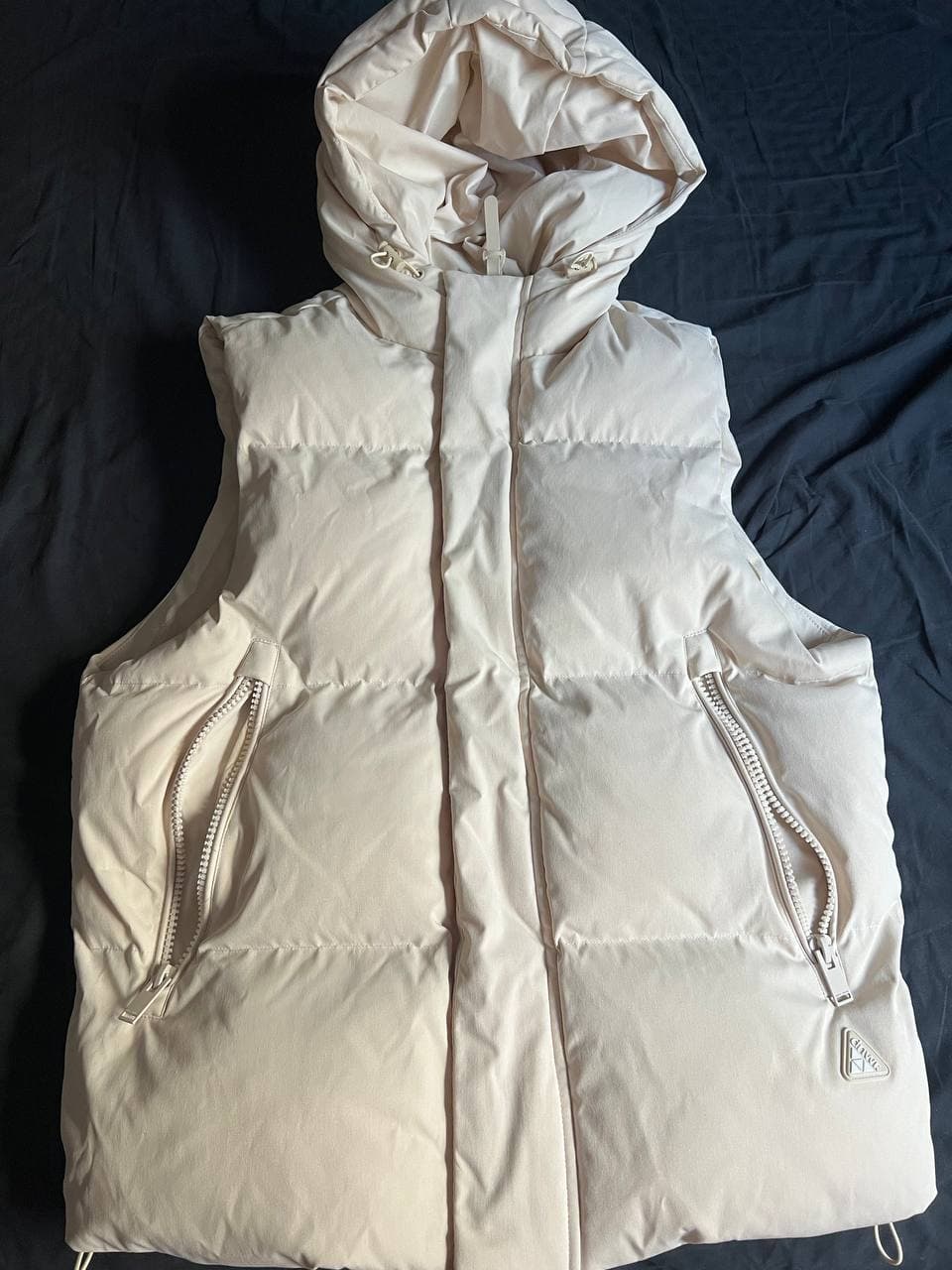 Жилетка новая