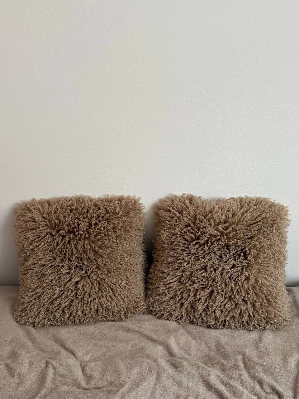 Пушистые подушки Jysk