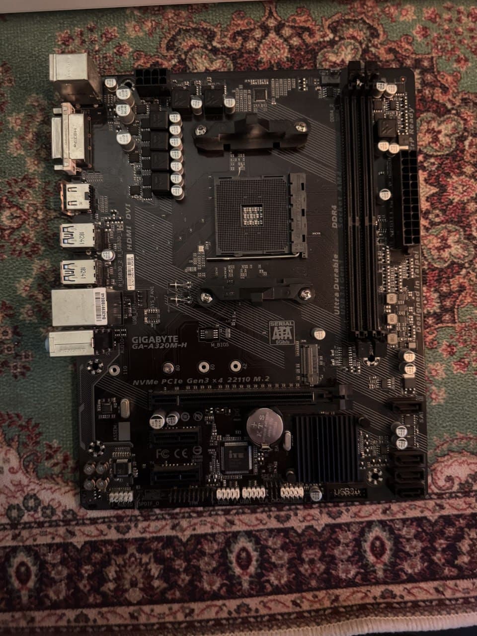 Материнская плата Gigabyte GA-A320M-H