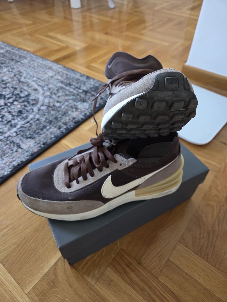 кроссовки летние