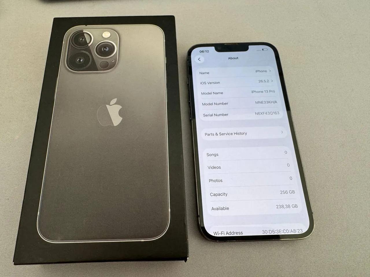 iPhone 13 Pro 256GB под ремонт и зарядка Apple