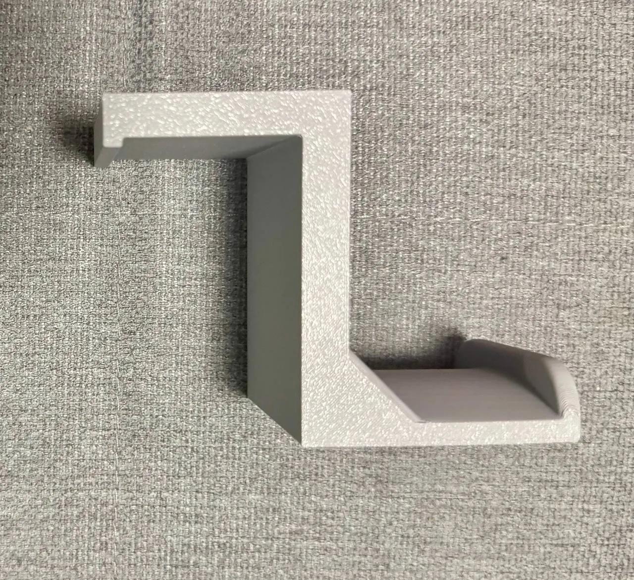 Крюк IKEA Kallax и USB-зарядка