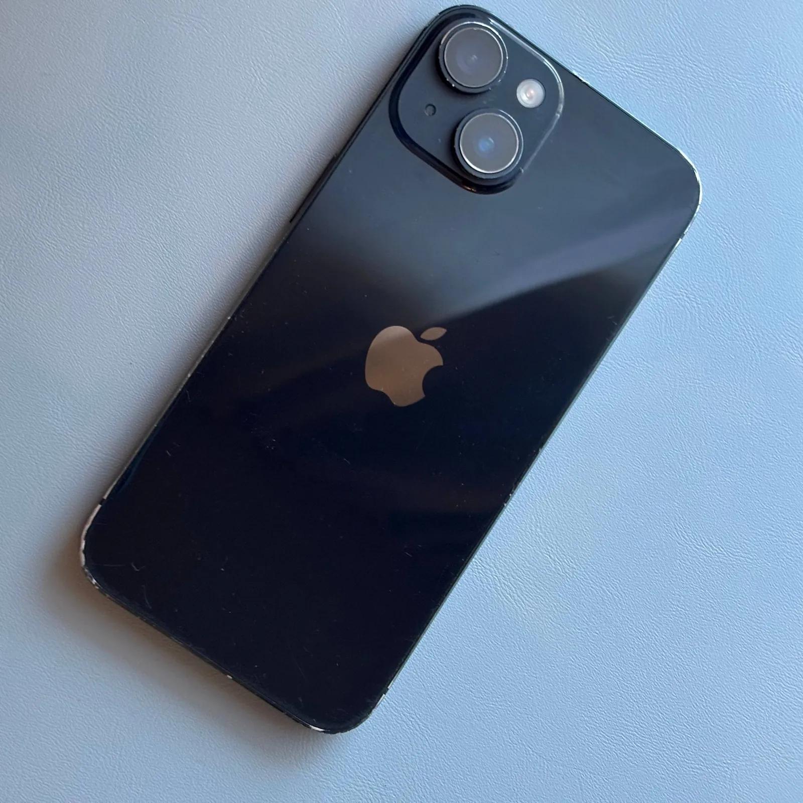 iPhone 14 128GB с дефектами корпуса