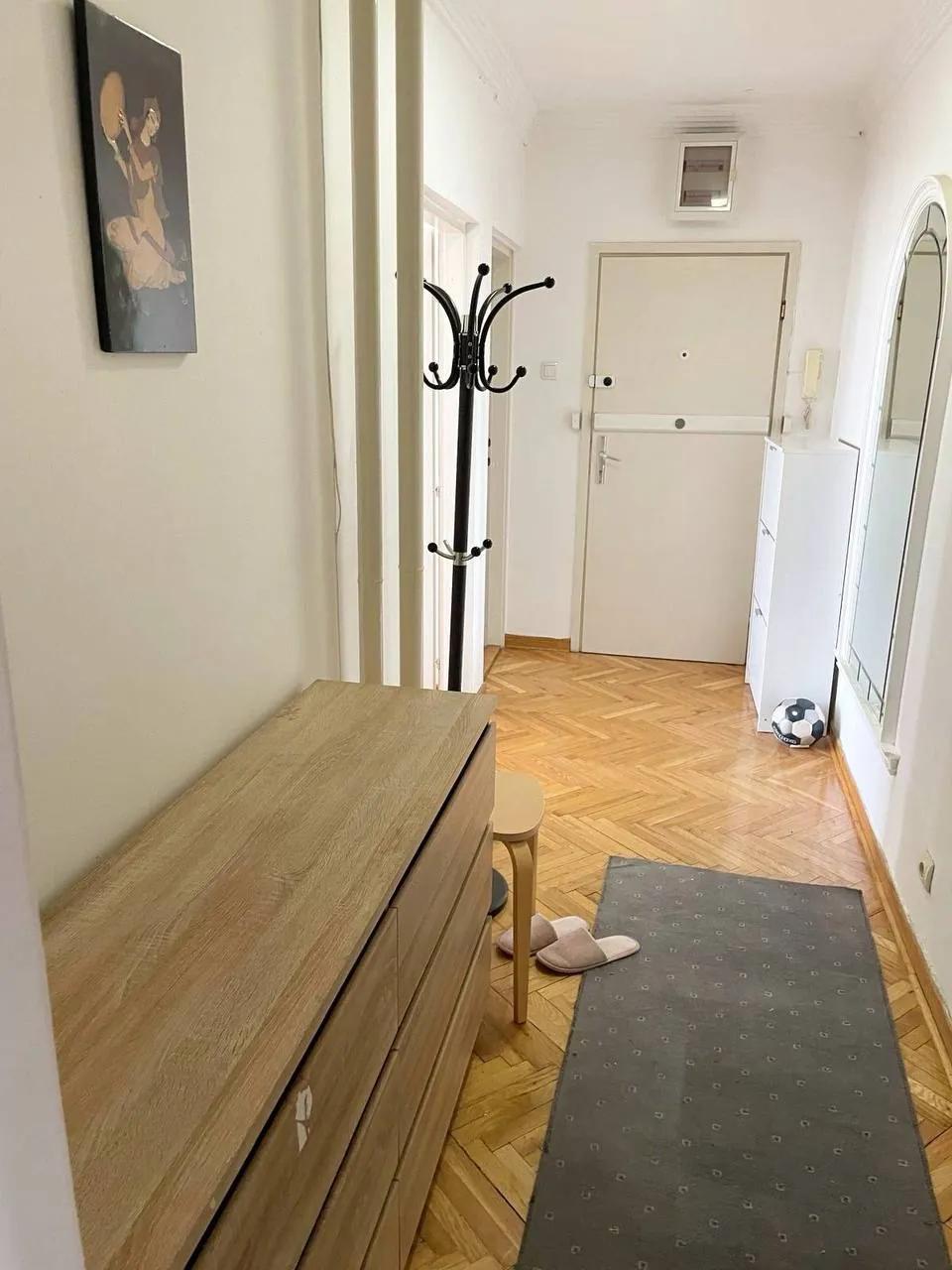 Аренда 3-комнатной квартиры Новый Белград Блок 30 90м²