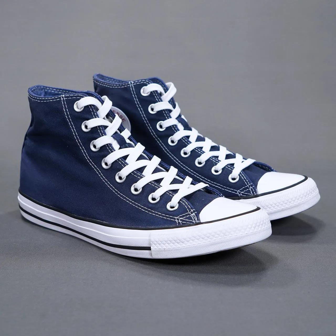 Кеды и одежда мужская Converse Adidas Wrangler Нови-Сад