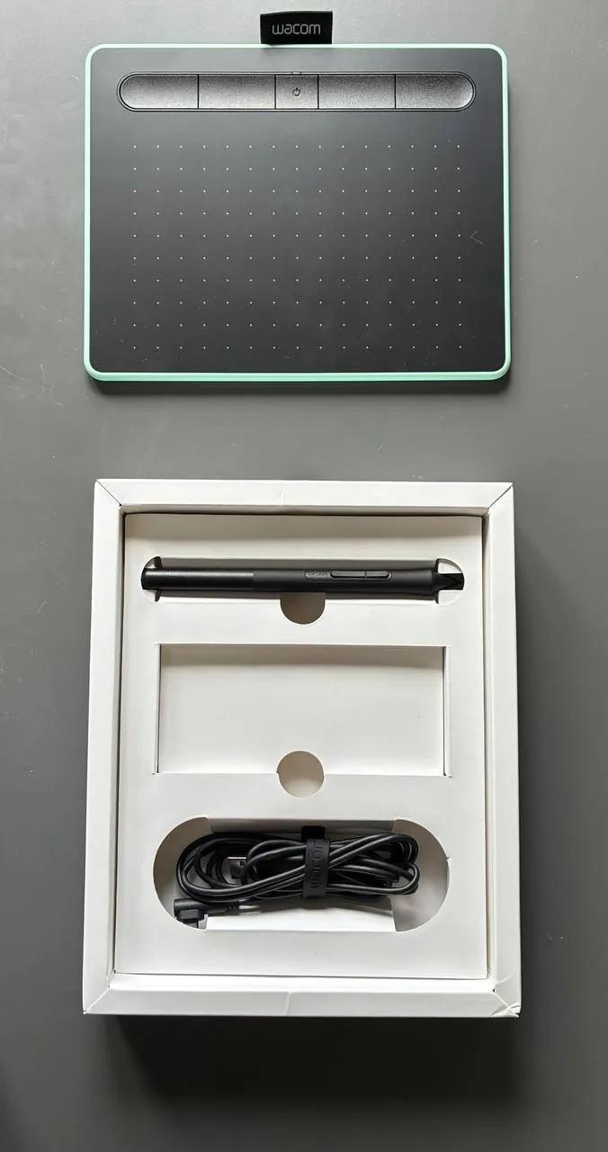 Графический планшет Wacom Intuos S Bluetooth фисташковый
