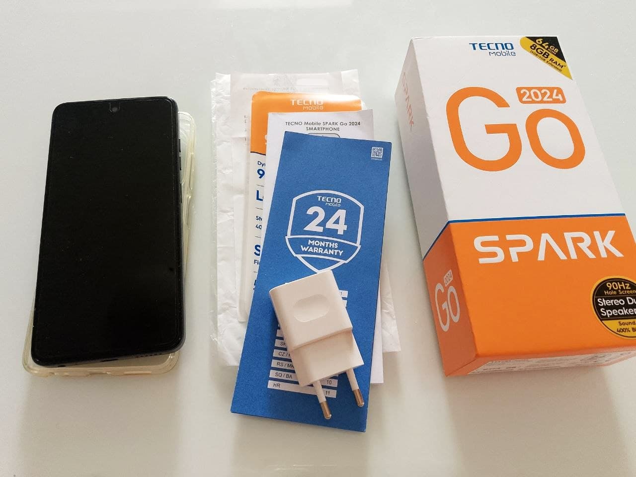 Телефон Tecno Spark Go 2024