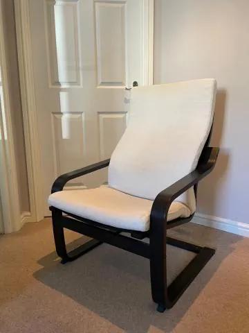Кресла IKEA Poang два штуки cream black