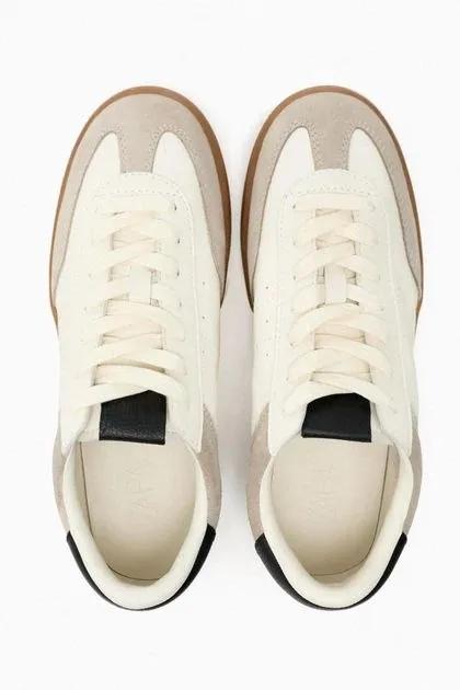 Кроссовки Zara 39 и носки с животными