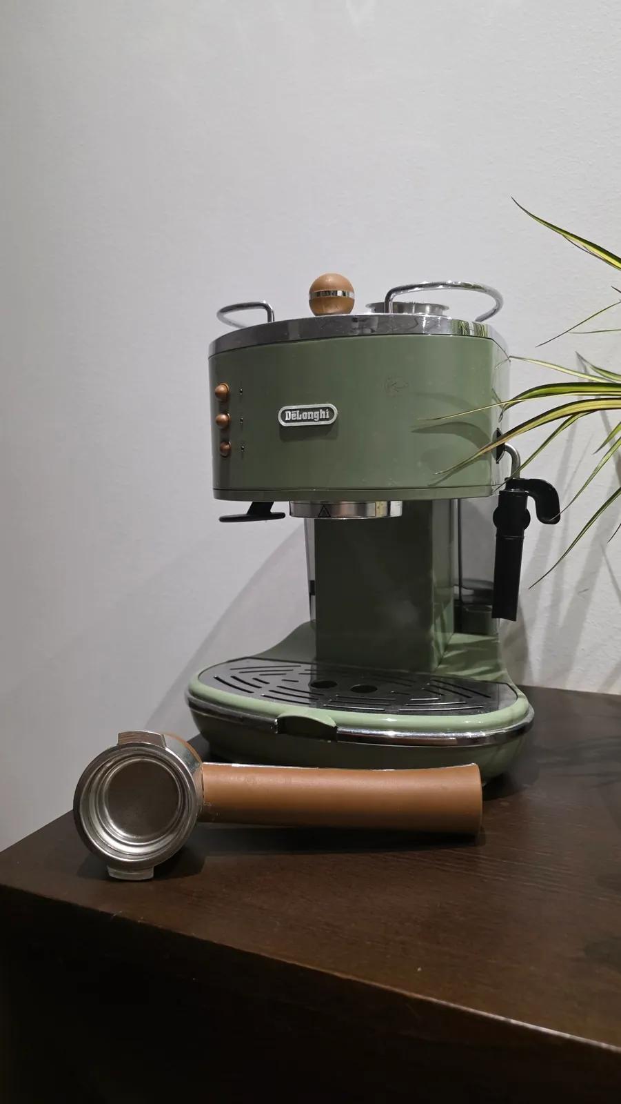 Кофемашина DeLonghi EC680 эспрессо