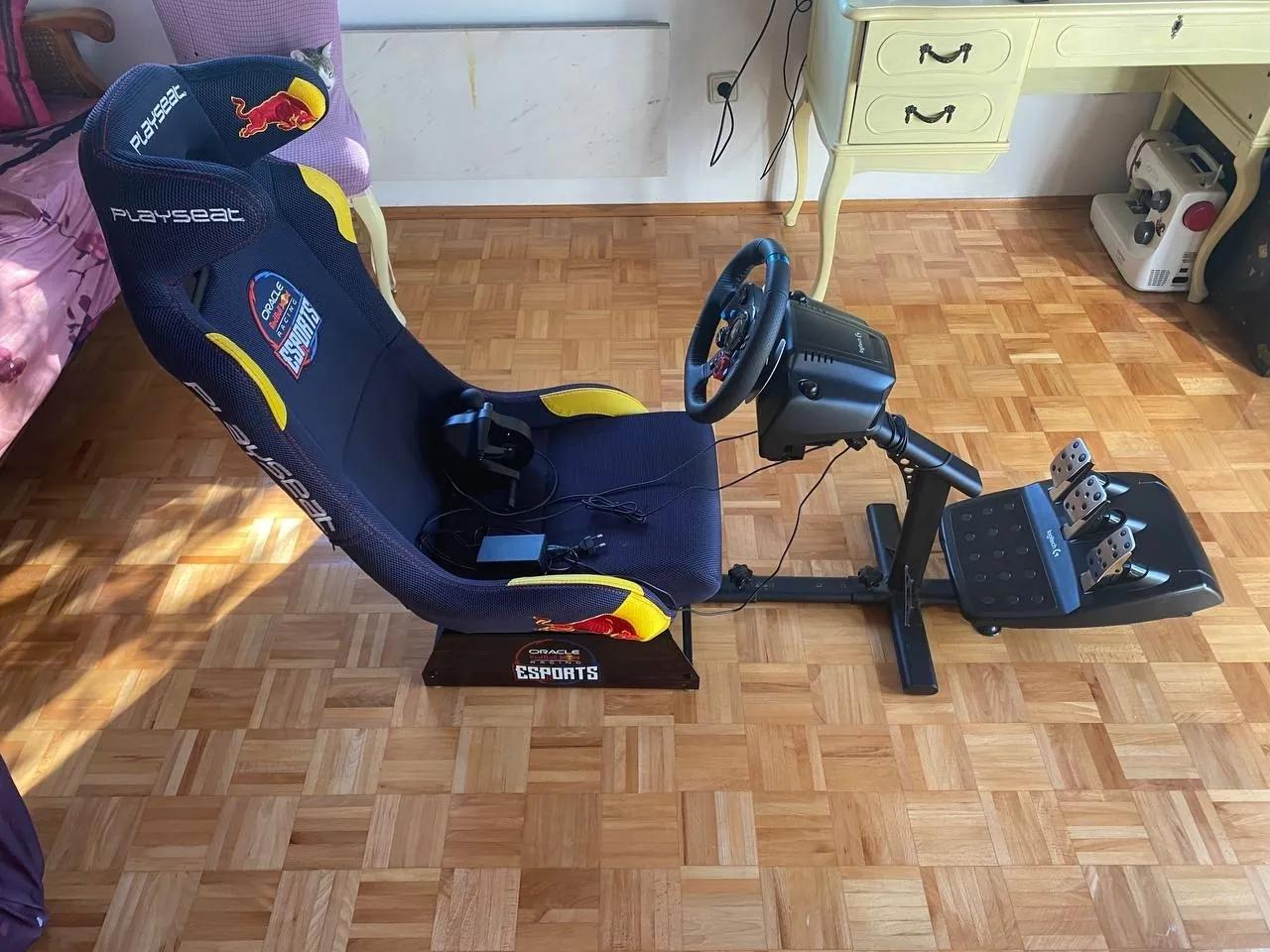 Кокпит sim racing Logitech G29 Playseat