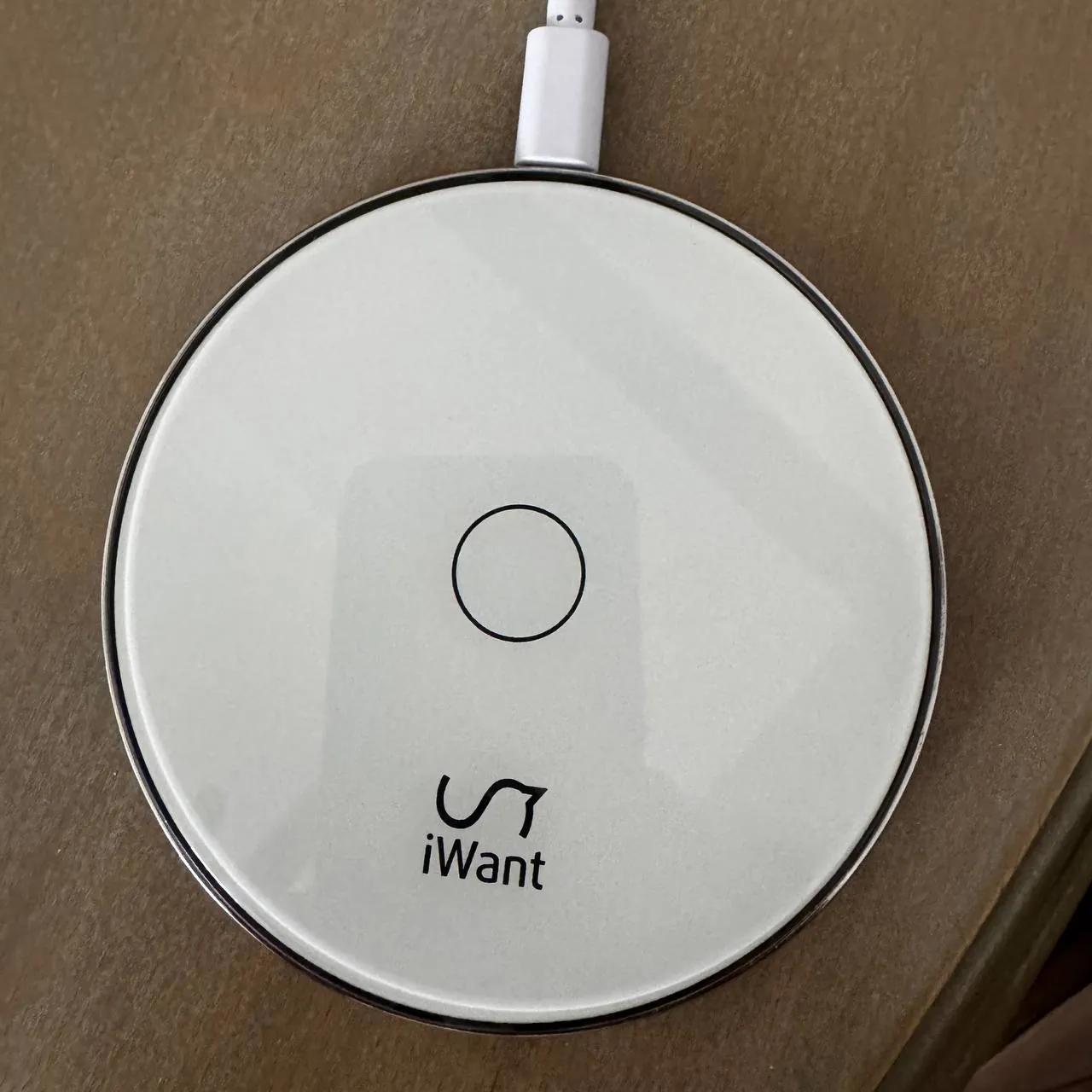 Беспроводная зарядка iWant IW-15 15W Qi новая