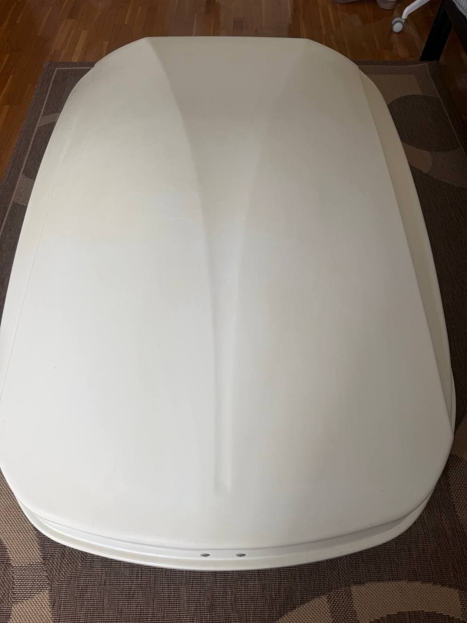 Бокс на крышу автомобиля