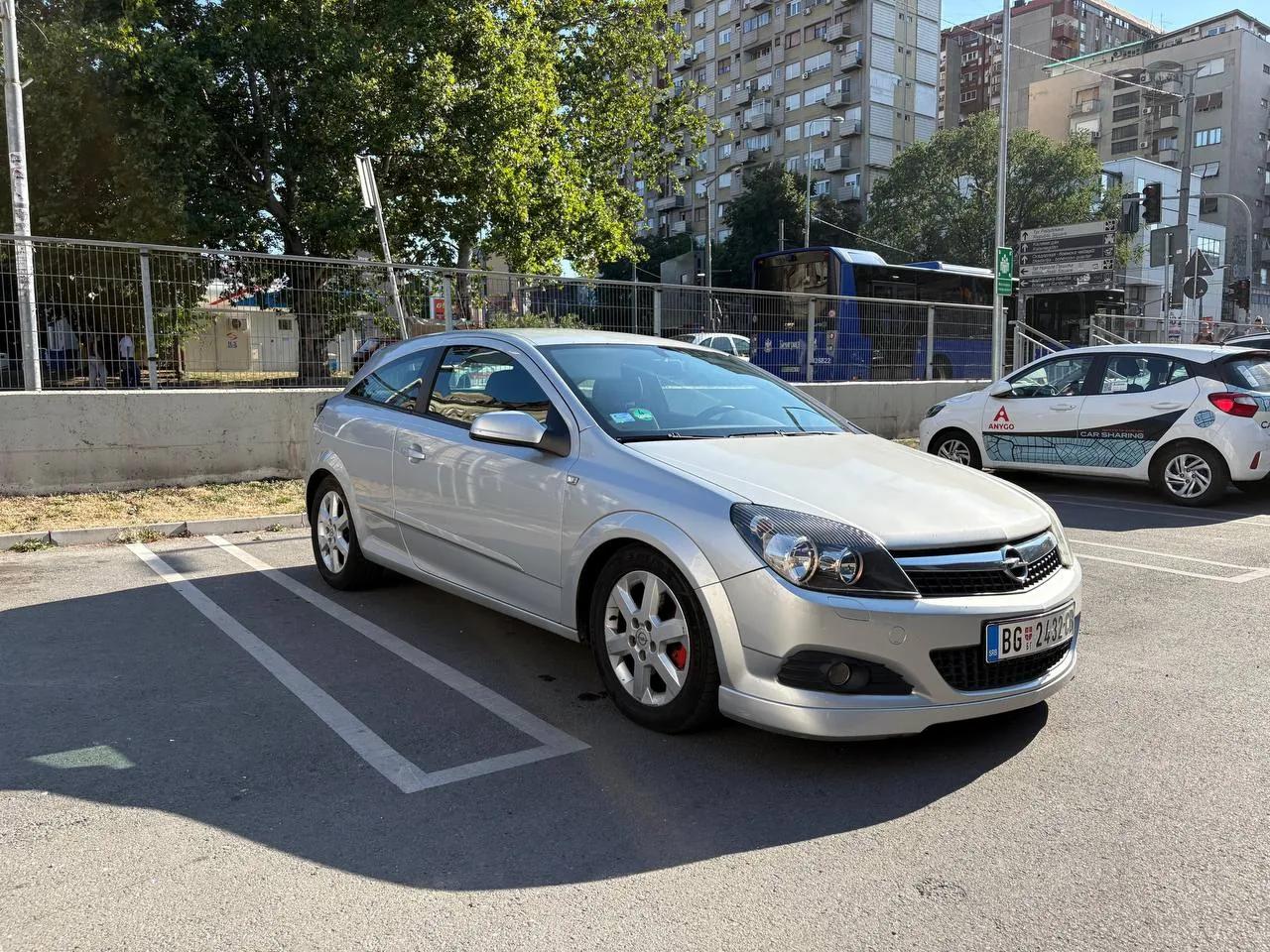 Opel Astra GTC 2009 дизель механика