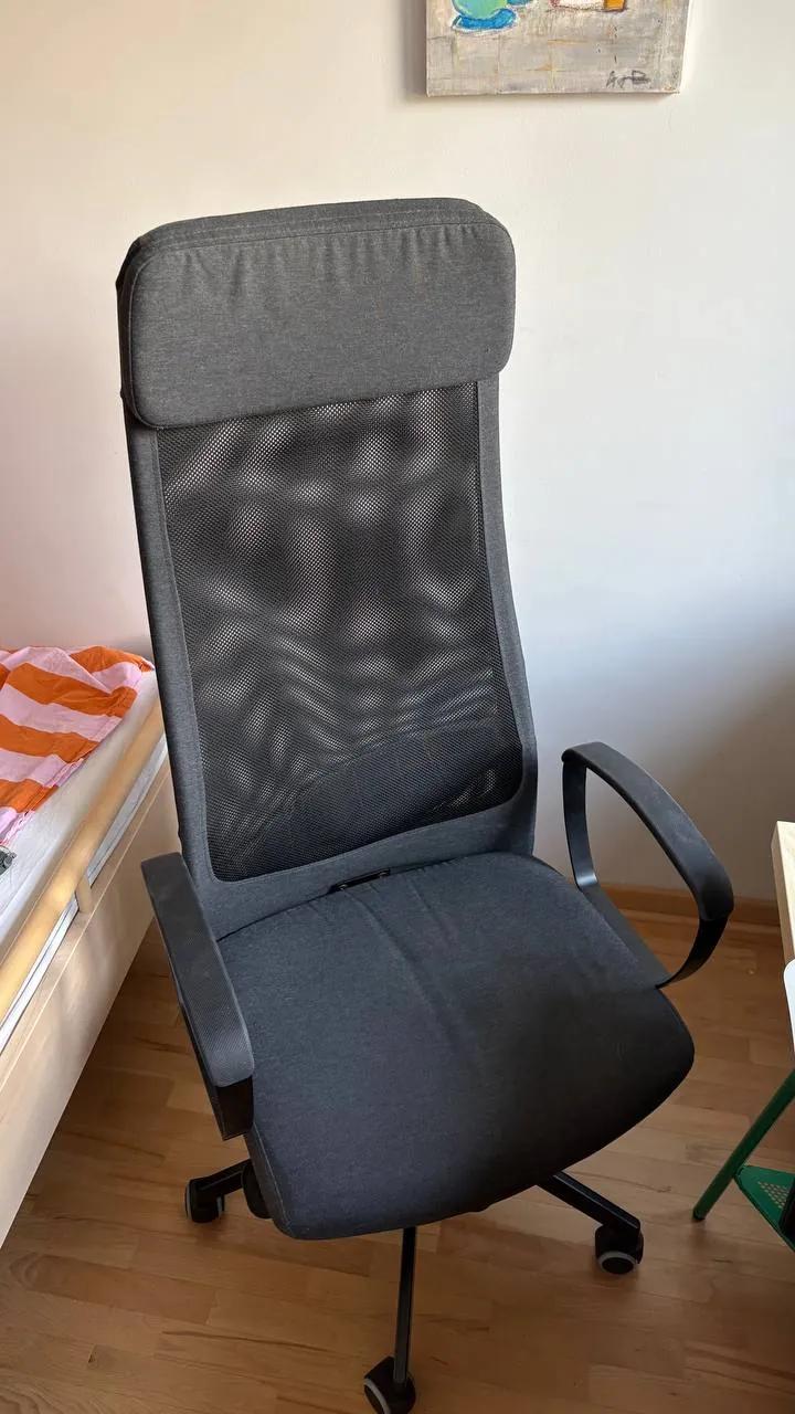 Кресло офисное IKEA MARKUS хорошее состояние