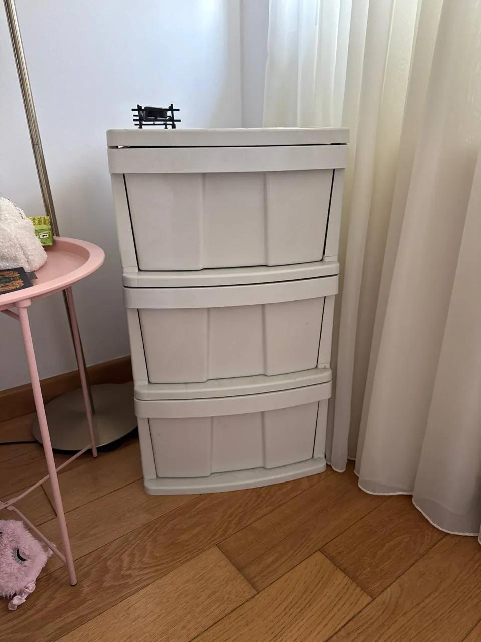 Шкаф из Робна куча Белград