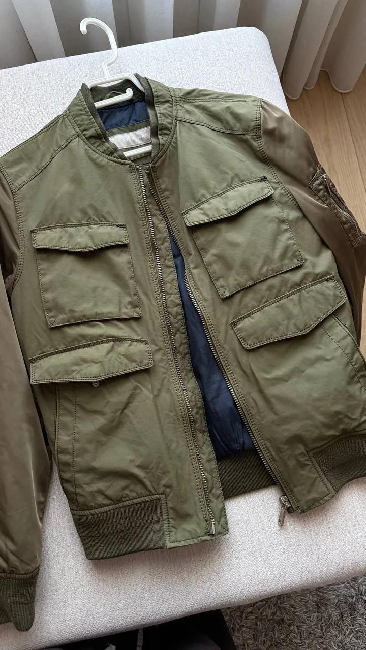 Бомбер Zara Man зелёный размер S Белград