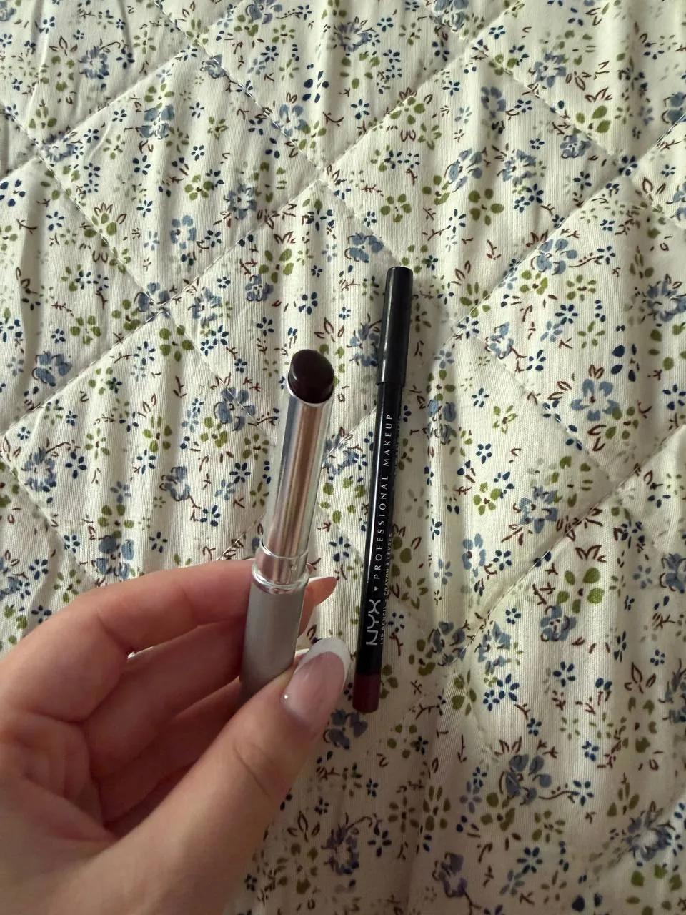 Помада Clinique Black Honey карандаш NYX Mahogany