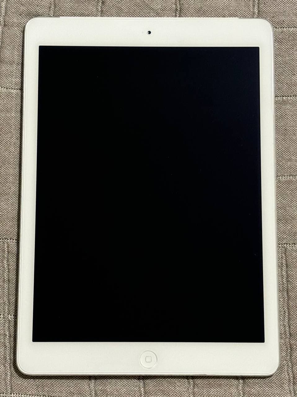 Apple iPad Air 1st generation
