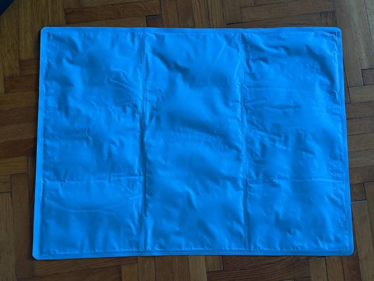 Охлаждающий мат для собак 80×60 (Белград)