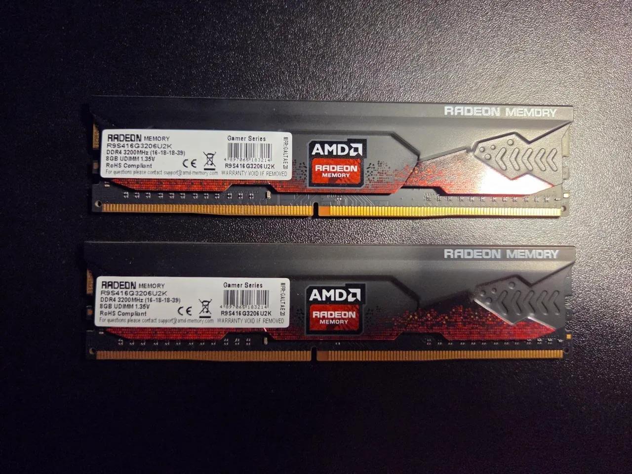 ОЗУ AMD Radeon R9 16GB DDR4 3200MHz (2×8GB)