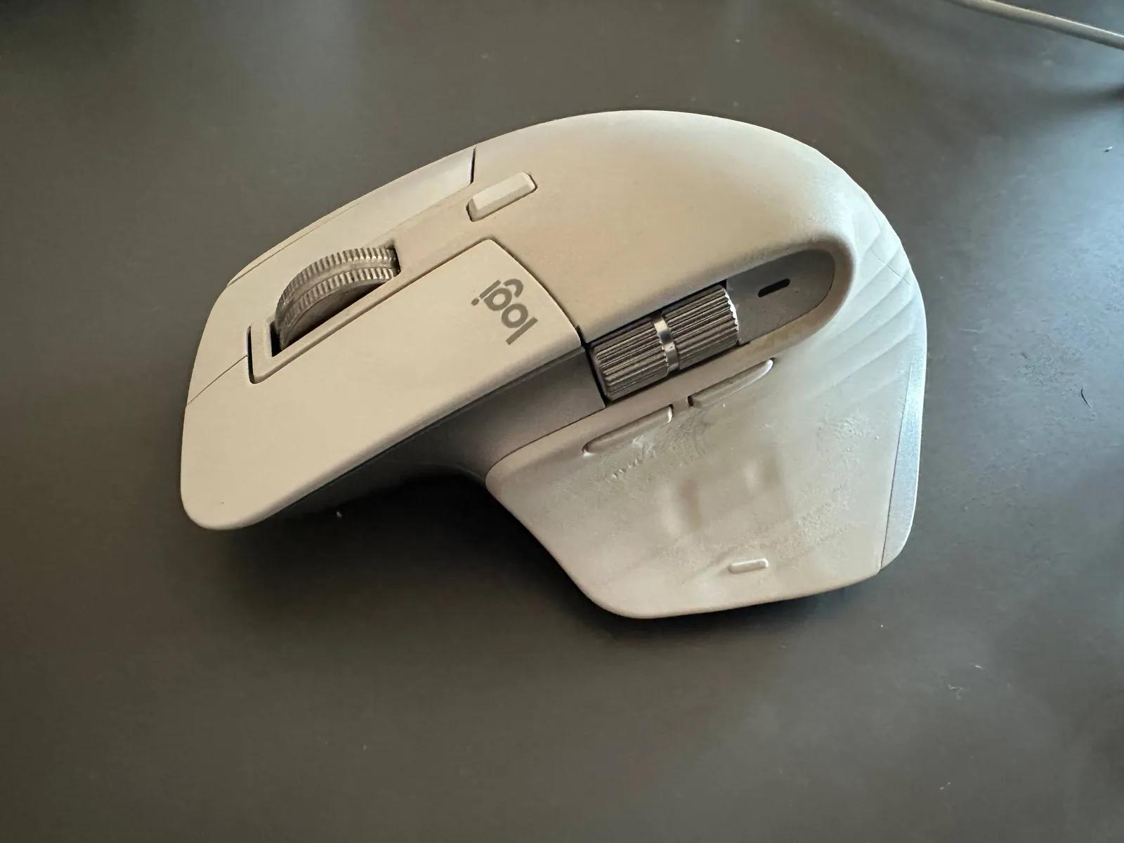 Мышь Logitech MX Master 3S с дефектом Белград