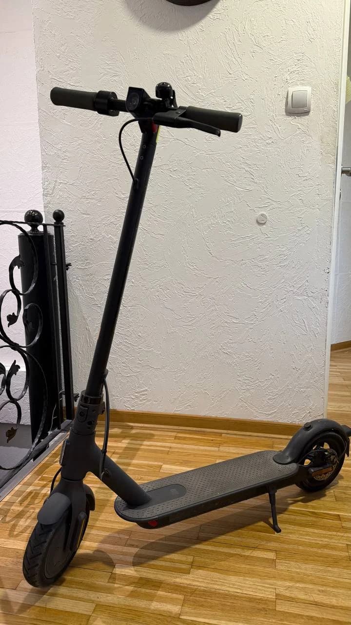 Самокат Xiaomi Essential Scooter