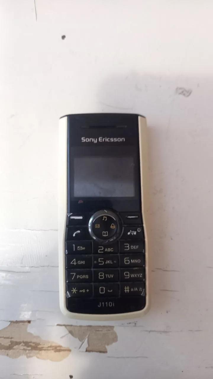 Телефон Sony Ericsson J110i 2007 с зарядкой