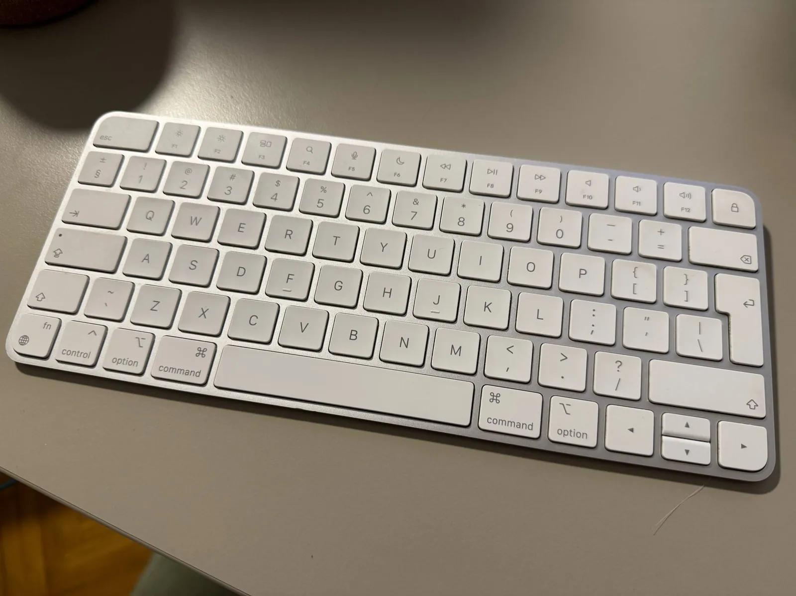 Apple Magic Keyboard и Magic Mouse Lightning б/у