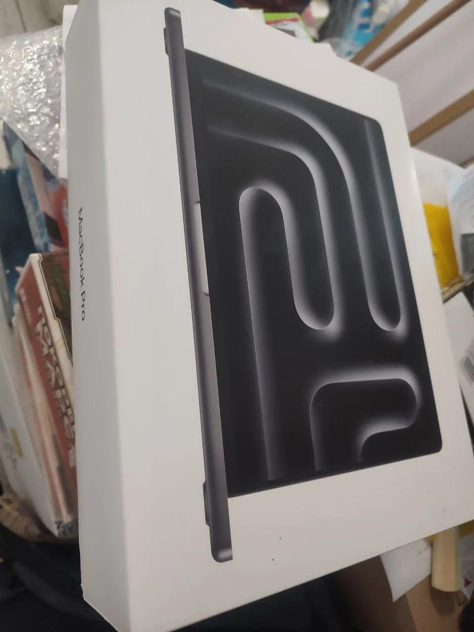 MacBook Pro M4 32GB 512GB Белград