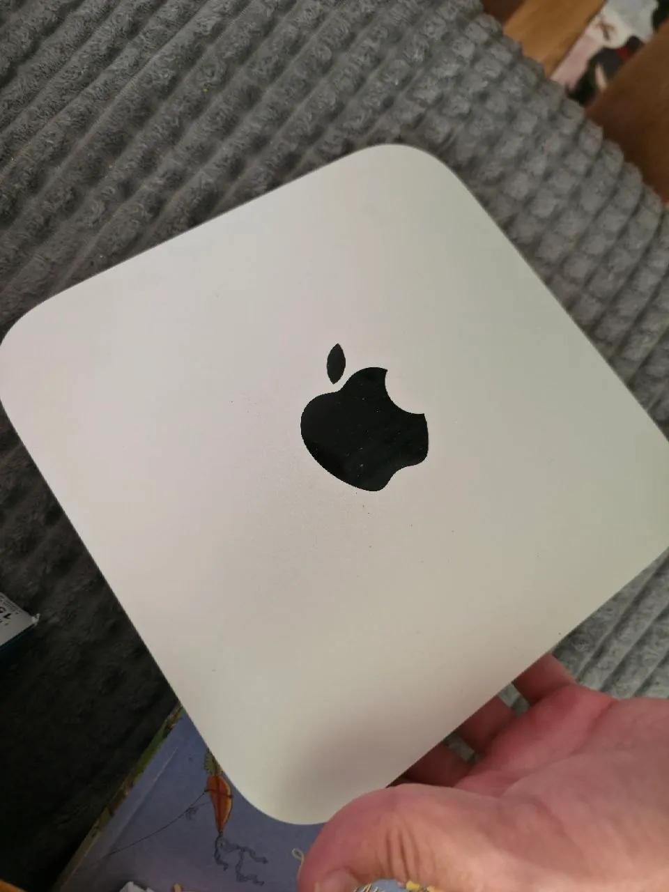 Apple Mac mini M2 16/512 ГБ